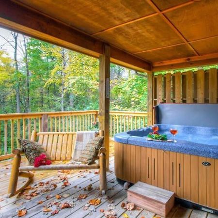 ガトリンバーグ Great Location Pool Table Hot Tubヴィラ エクステリア 写真