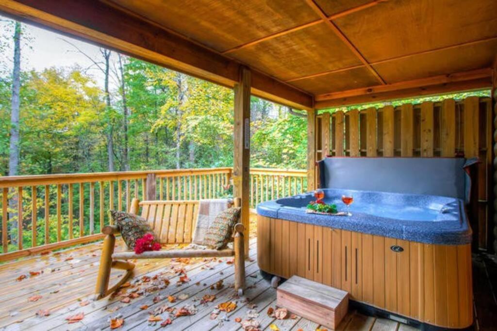 ガトリンバーグ Great Location Pool Table Hot Tubヴィラ エクステリア 写真